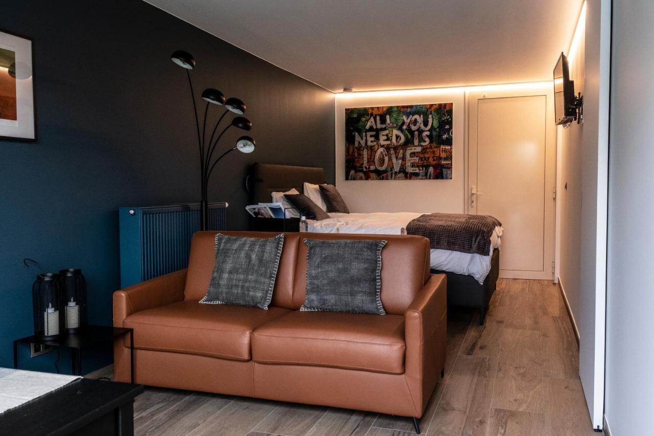Guesthouse Max Zwijndrecht Esterno foto