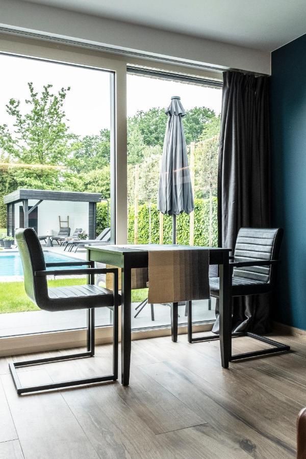 Guesthouse Max Zwijndrecht Esterno foto
